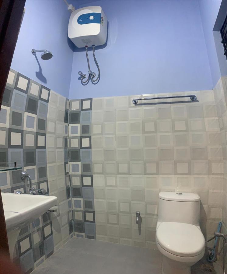 שילונג Cafe Sola Bnb מראה חיצוני תמונה