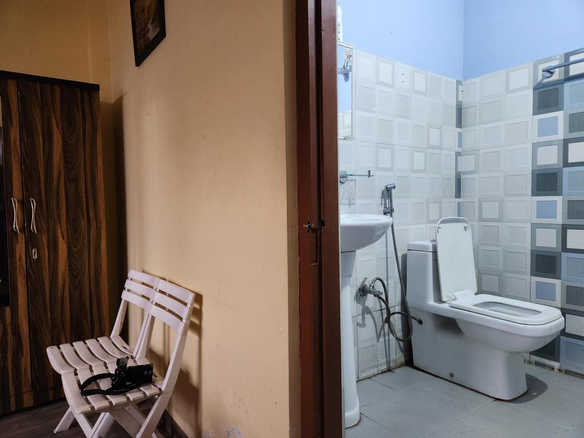 שילונג Cafe Sola Bnb מראה חיצוני תמונה