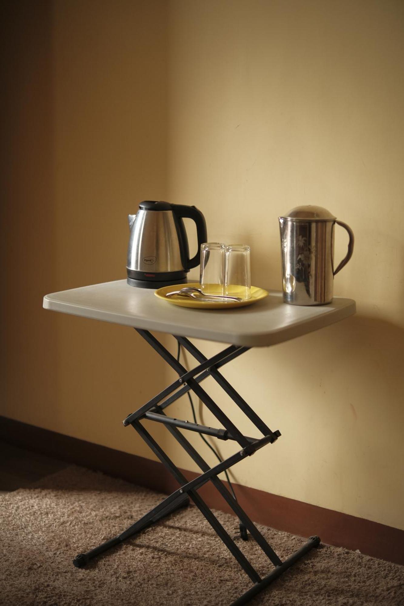 שילונג Cafe Sola Bnb מראה חיצוני תמונה