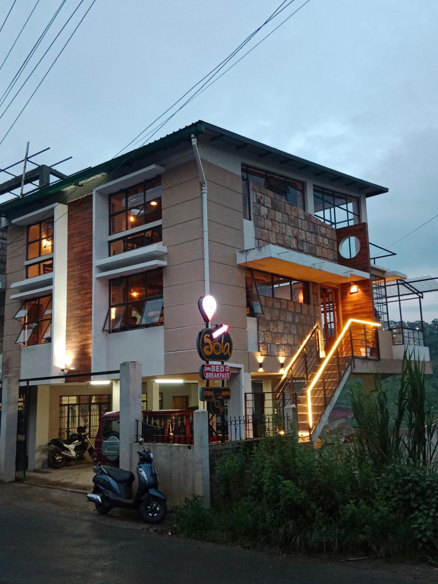 שילונג Cafe Sola Bnb מראה חיצוני תמונה